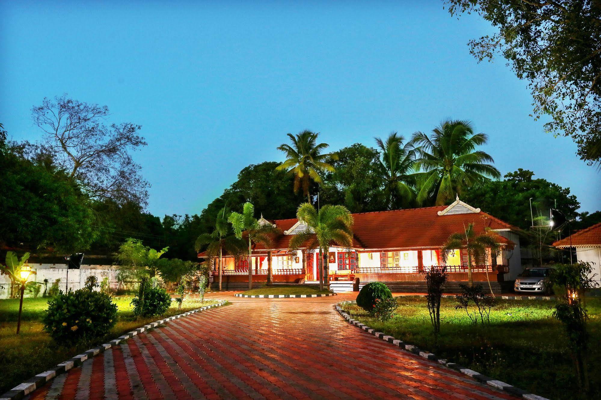 Baywatch Beach Resort Alappuzha ภายนอก รูปภาพ